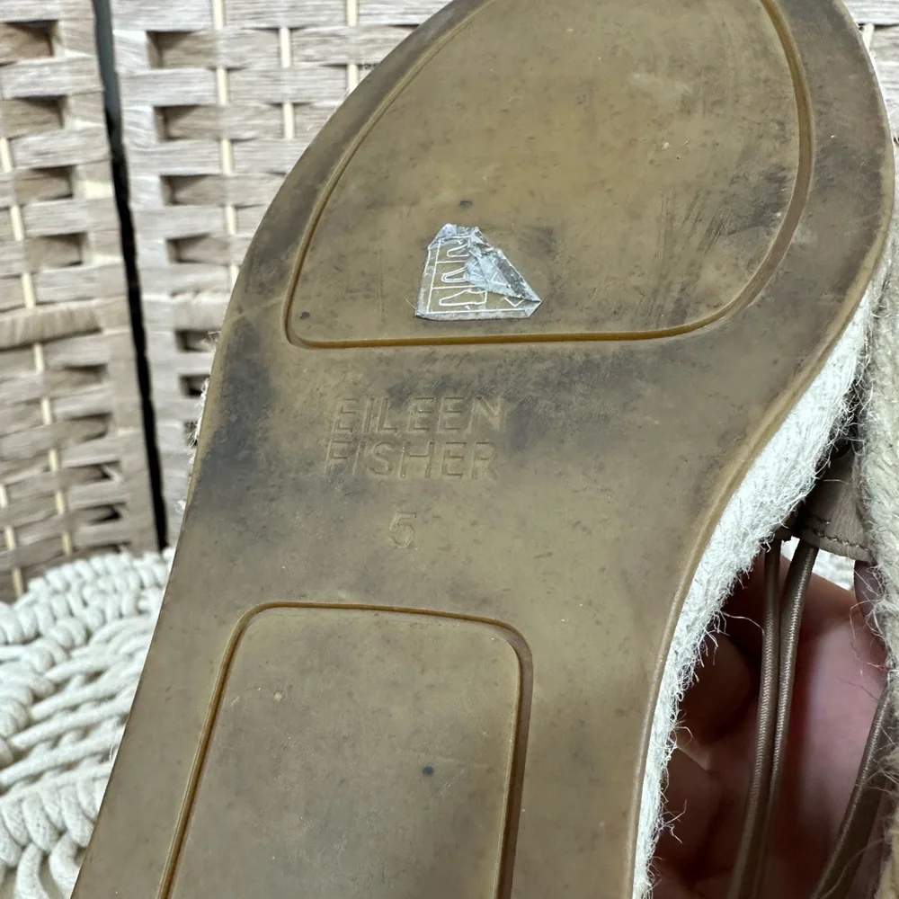 Eileen Fisher Women’s Perforated Lee 2 Espadrille Flats - Size 5